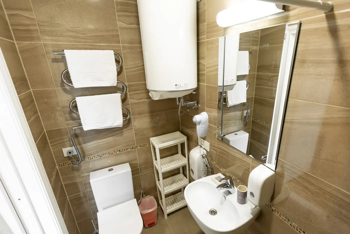 Vonios kambarys su dušu